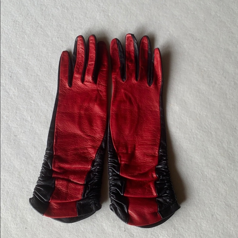 Vintage gloves